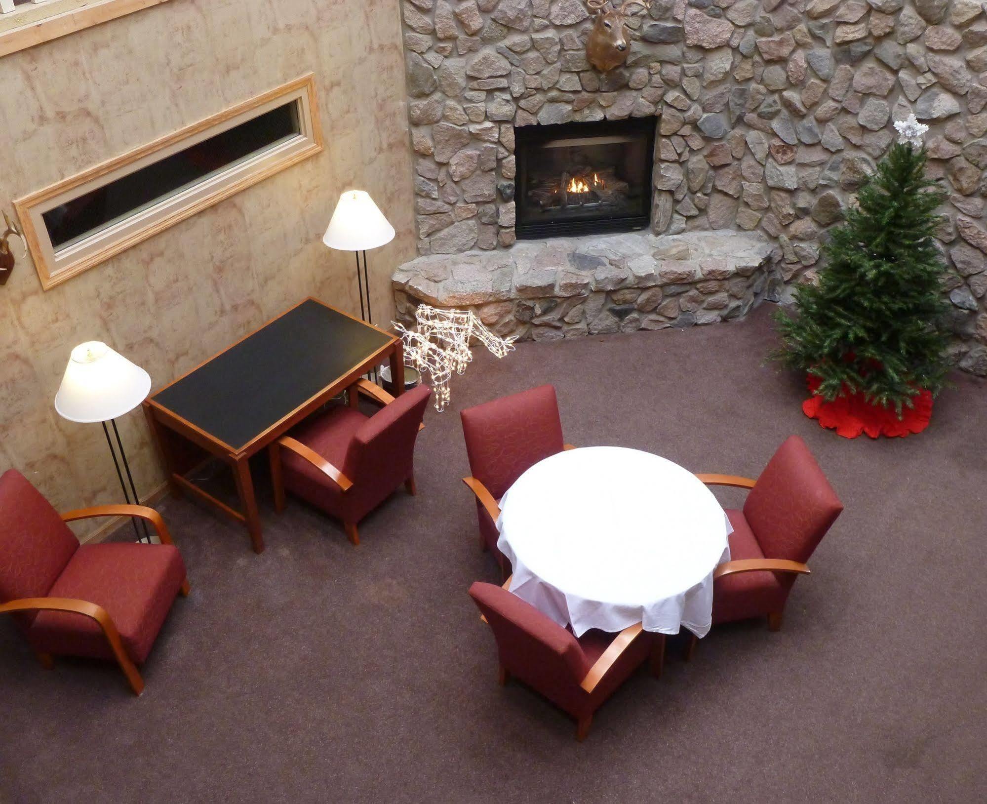 The Otter Lodge Ottertail Екстериор снимка